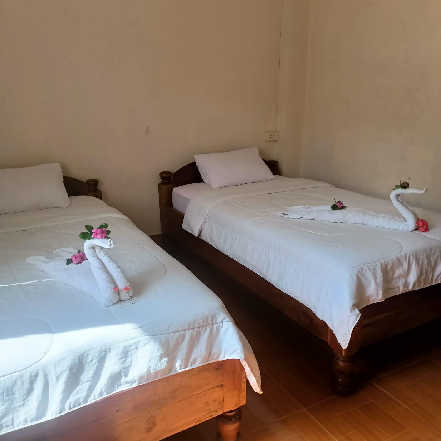 Phonephithak Guesthouse Pakbeng Exterior photo