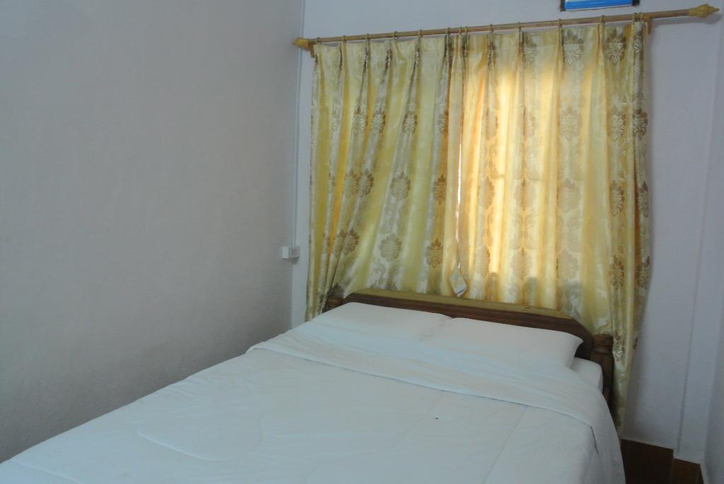 Phonephithak Guesthouse Pakbeng Exterior photo